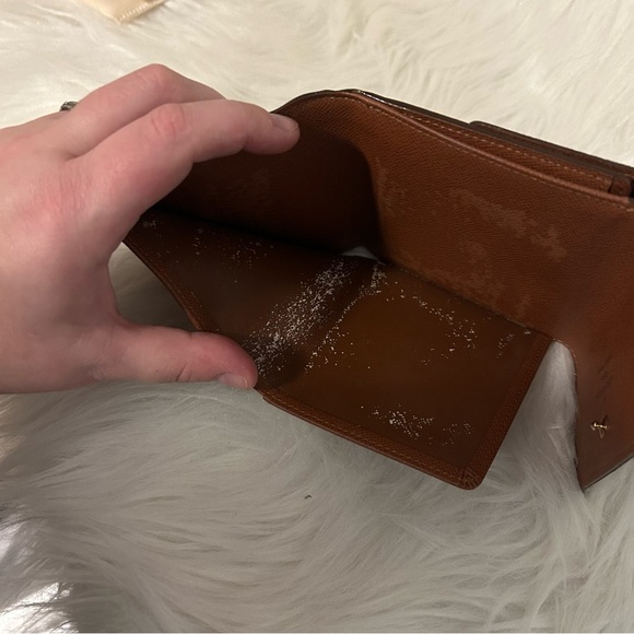 Authentic Louis Vuitton Elise Wallet - Picture 5 of 11